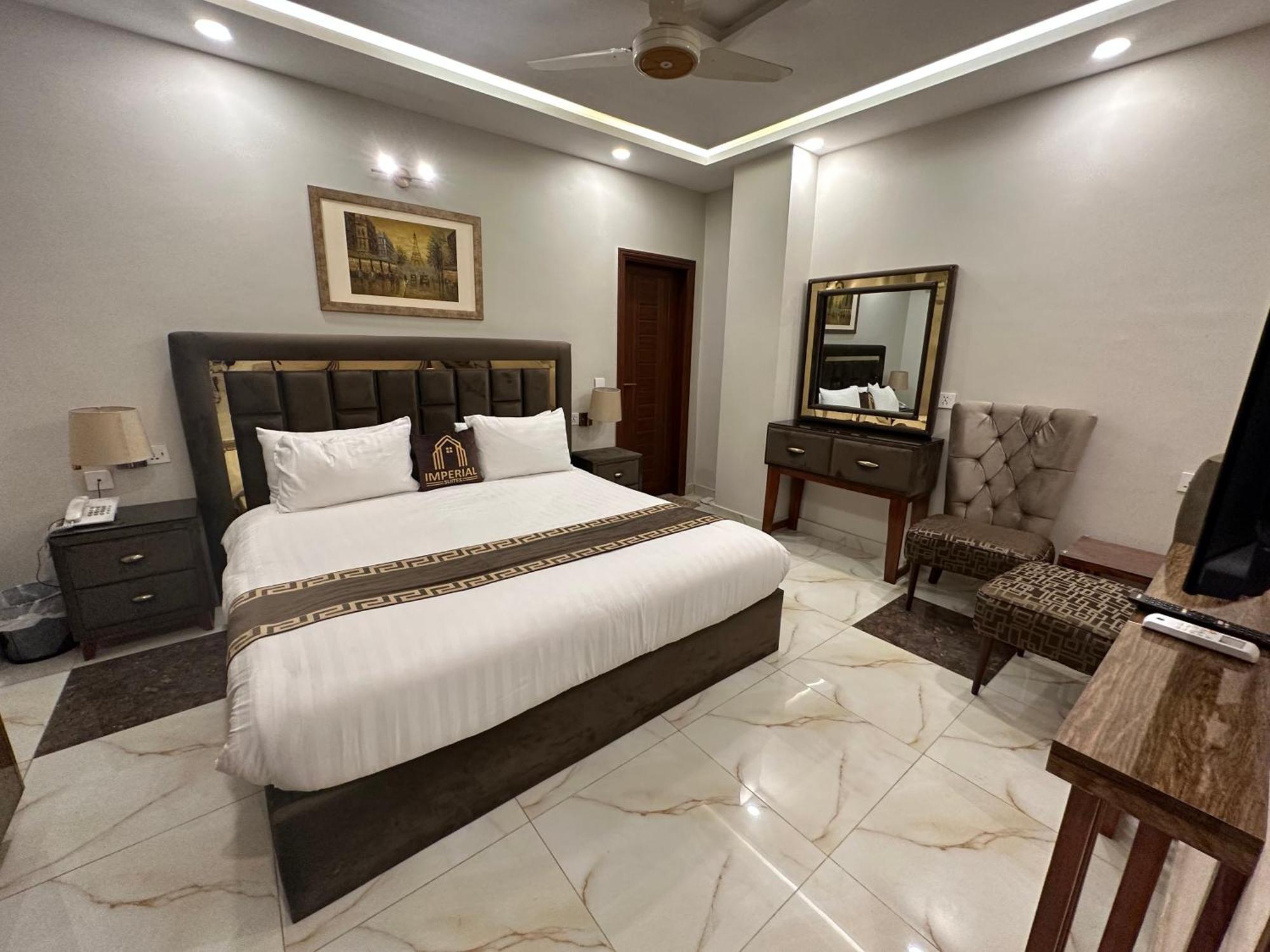 Imperial Suites Lahore Exterior foto